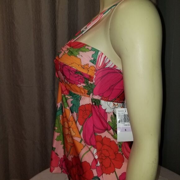 Trina Turk NWT Sunny Bloom Convertible Tankini Size 6 Lightly Padded top only - Picture 9 of 13